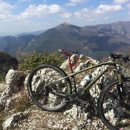 Agroturismo Zafferano E Dintorni *